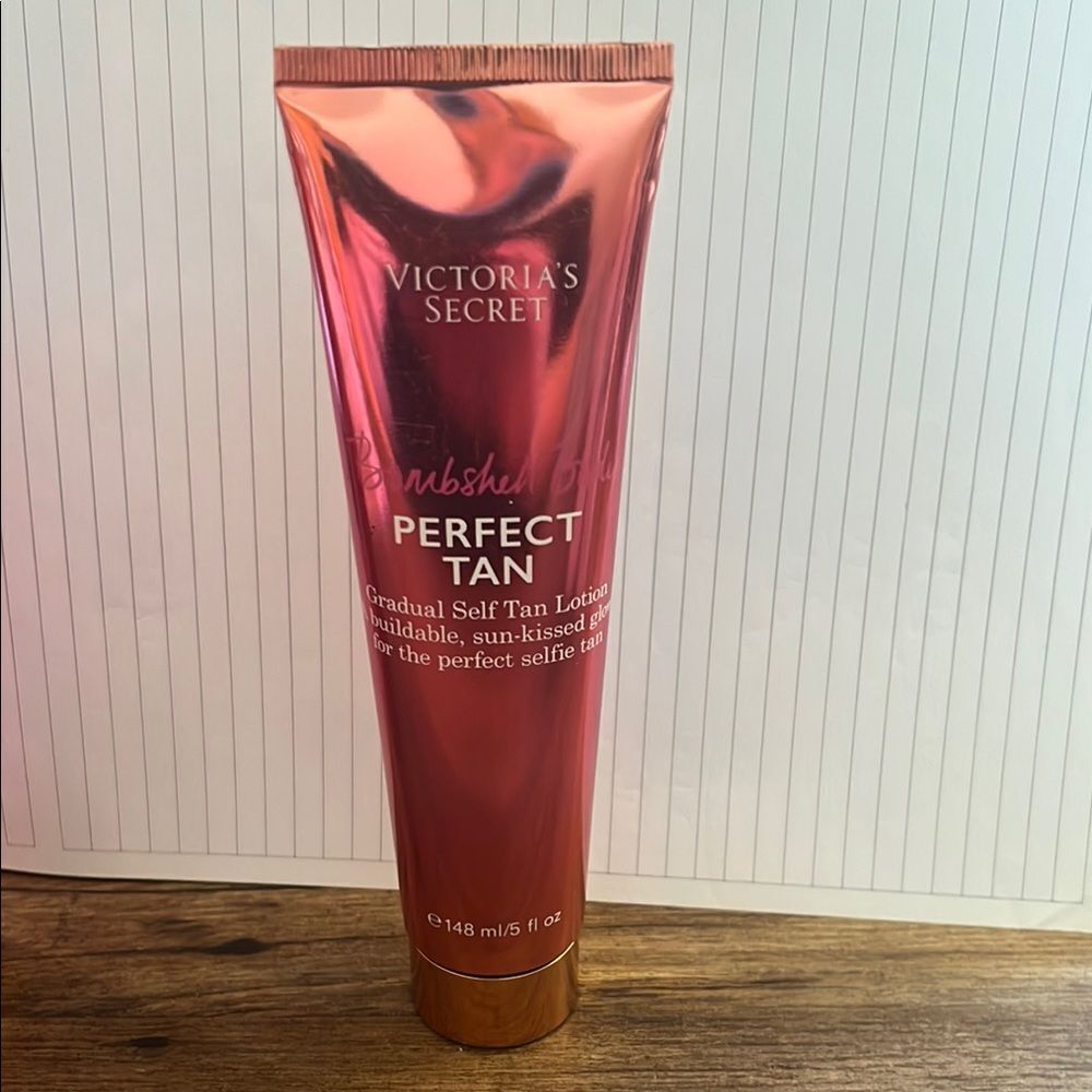 Victoria's Secret Perfect Tan Gradual Self Tan Lotion - Pink